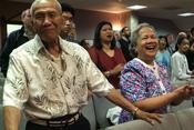 Laut Aussage von Harold Bare besteht die Gemeinde zu über 80 Prozent aus Migranten, ein „weißes“ Paar treffe man nur sehr selten an. Vor allem Filipinos prägen das Gemeindebild.